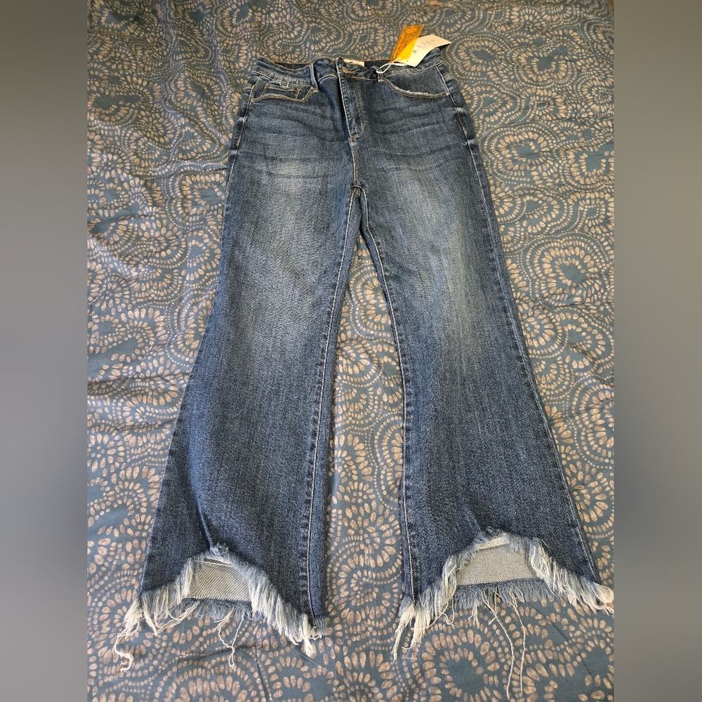 1X RISEN Los Angeles Women's H/R Blue Frayed Hem Ankle Bootcut Jean. Botique NWT